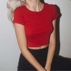 Brandy Melville cara top 🍒